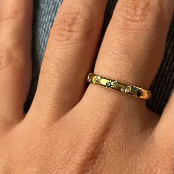 Sold - Picture 2 of 6